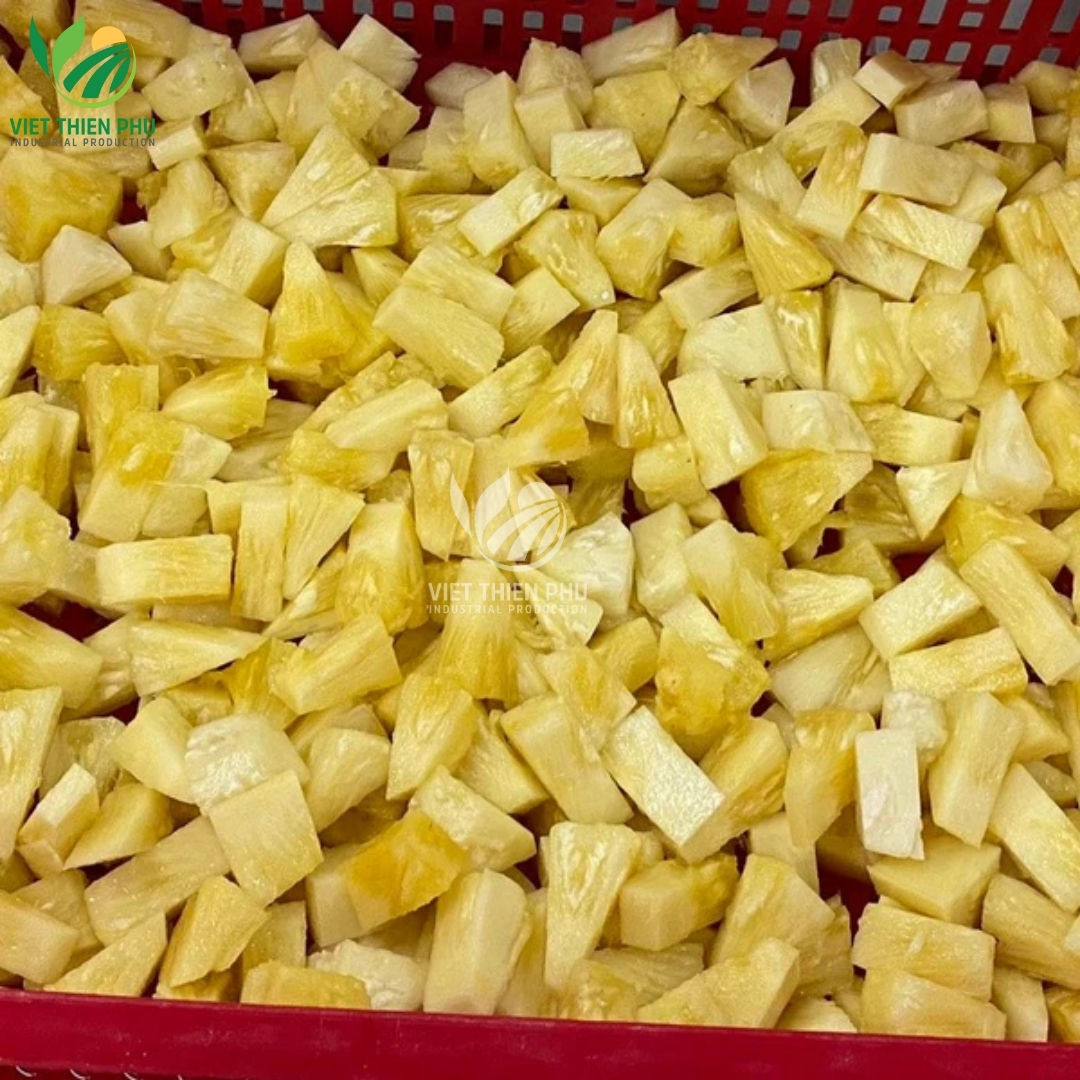 ORGANIC FROZEN PINEAPPLE – VIETNAM | VACUUM-PACKED TROPICAL FRUIT FOR WHOLESALE & EXPORT 2