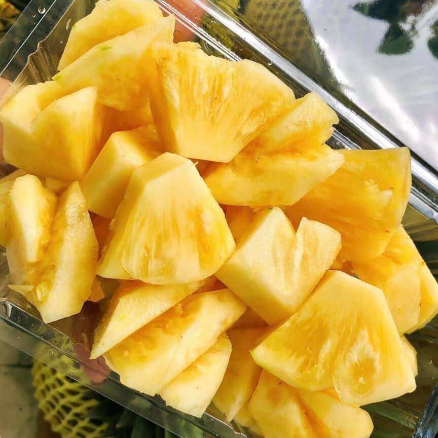 ROYAL GOLDEN MD2 PINEAPPLE – VIETNAM | FRESH NATURAL YELLOW FRUIT 8–10KG/CTN 3