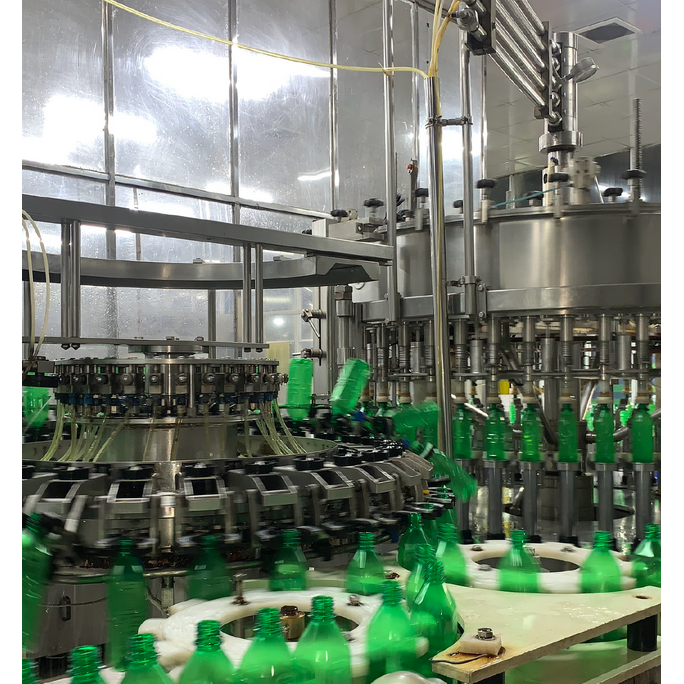 2L 100% FRESH PINEAPPLE JUICE – VIETNAM | NO ADDED SUGAR FOR WHOLESALE & IMPORTERS 2