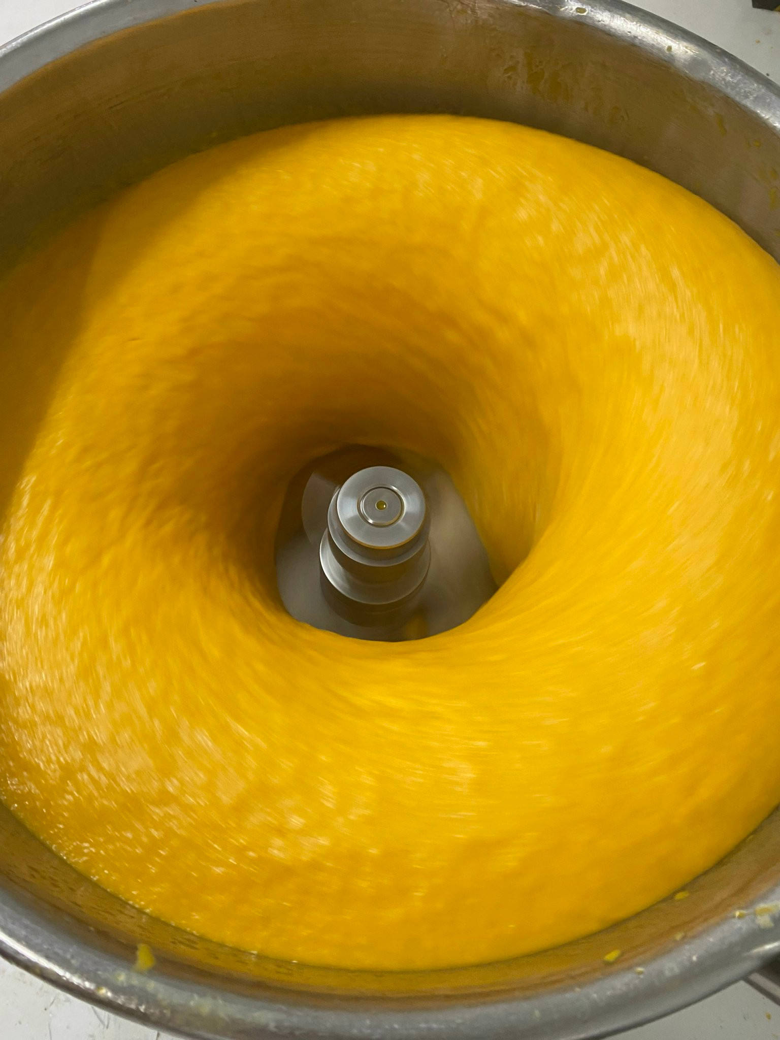 FROZEN MANGO PUREE – VIETNAM | NATURAL TROPICAL FRUIT INGREDIENT FOR B2B 4
