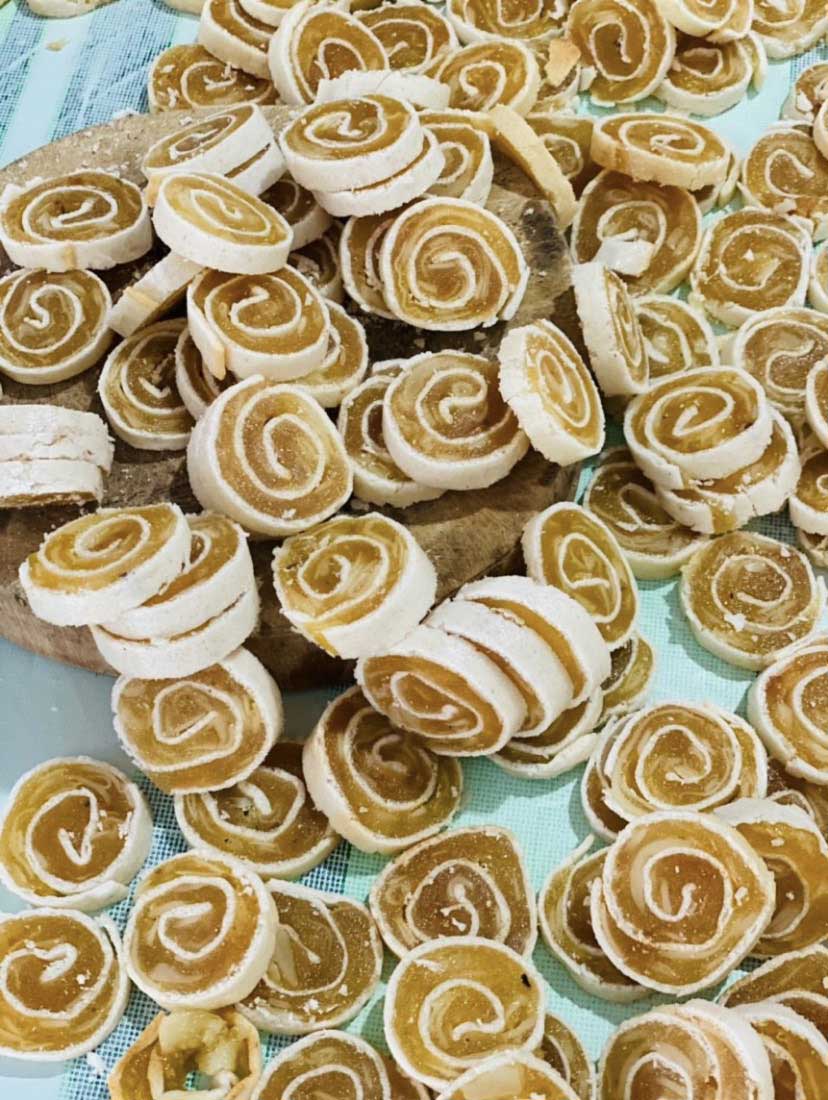 MANGO RICE-PAPER ROLL CAKE 220G – DONG THAP, VIETNAM | WESTERN VIETNAMESE SPECIALTY SNACK 4