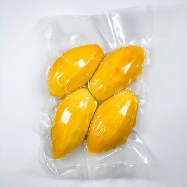 ORGANIC IQF FROZEN YELLOW MANGO – VIETNAM | WHOLE SMALL FRUIT, VACUUM-PACKED BULK SUPPLY 4