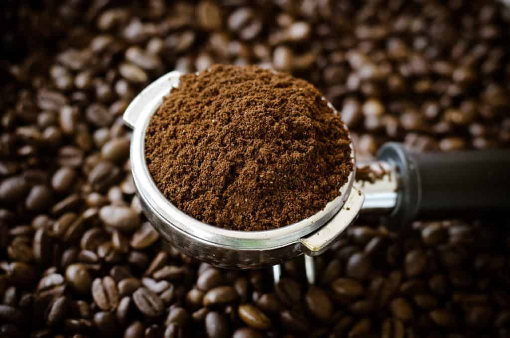 PREMIUM 100% SINGLE-ORIGIN VIETNAMESE ROBUSTA ROASTED WHOLE-BEAN COFFEE – CUSTOM PACKAGING | OEM/ODM SUPPLY 3