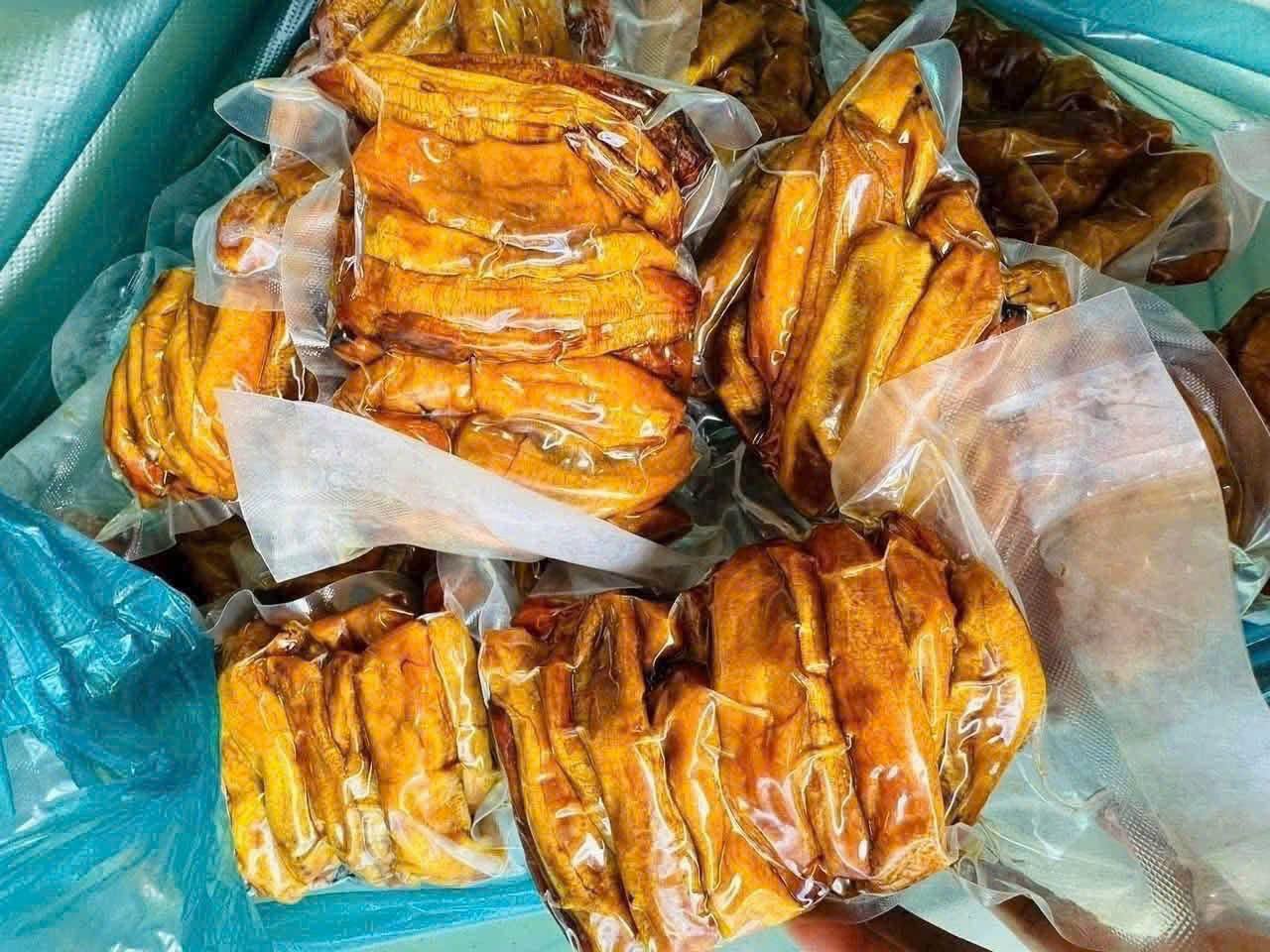 NATURAL SUN-DRIED VIETNAMESE XIEM PRESSED BANANA 1KG – SOFT & CHEWY | WHOLESALE EXPORT 2