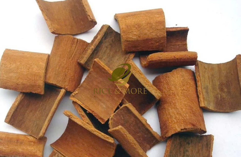 PREMIUM VIETNAMESE DRIED CINNAMON STICKS – WHOLE & PURE | WHOLESALE EXPORT SUPPLY 4
