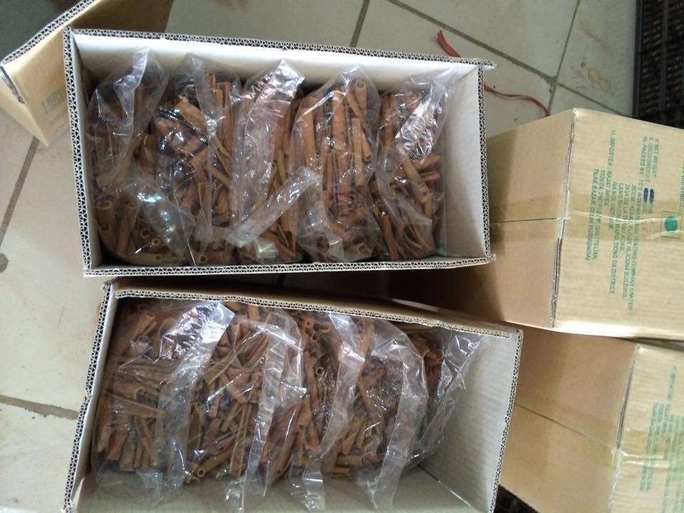 PREMIUM NATURAL BROWN VIETNAMESE CASSIA CINNAMON STICKS – 40–45CM | 1KG | WHOLESALE 4
