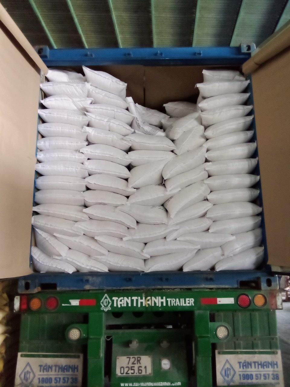 PREMIUM VIETNAMESE WHITE FRAGRANT RICE – MEDIUM GRAIN | 5% BROKEN, BULK DIRECT MILL EXPORT 3
