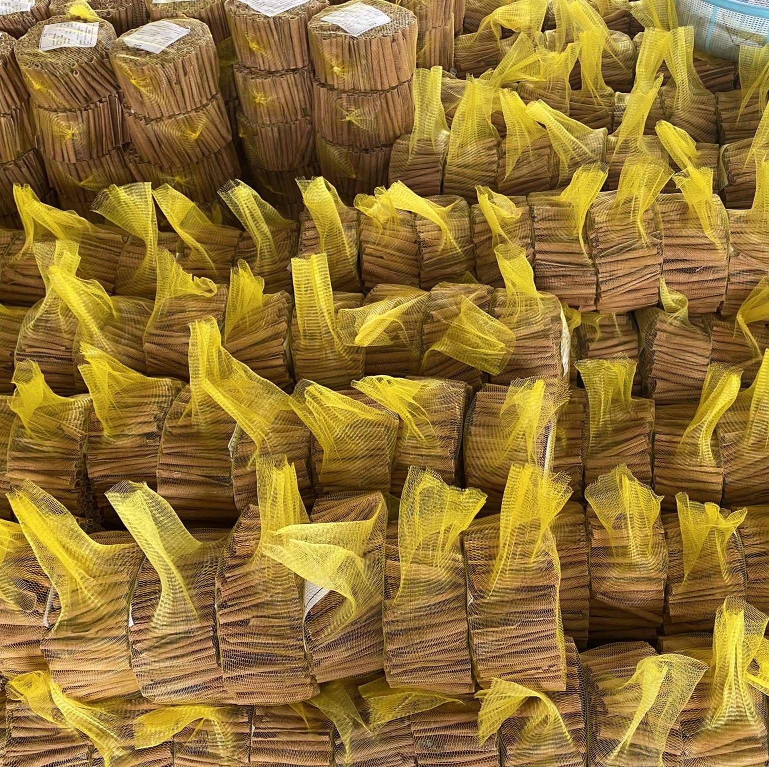 PREMIUM VIETNAMESE DRIED CINNAMON STICKS – SINGLE SPICE | 10KG CARTON