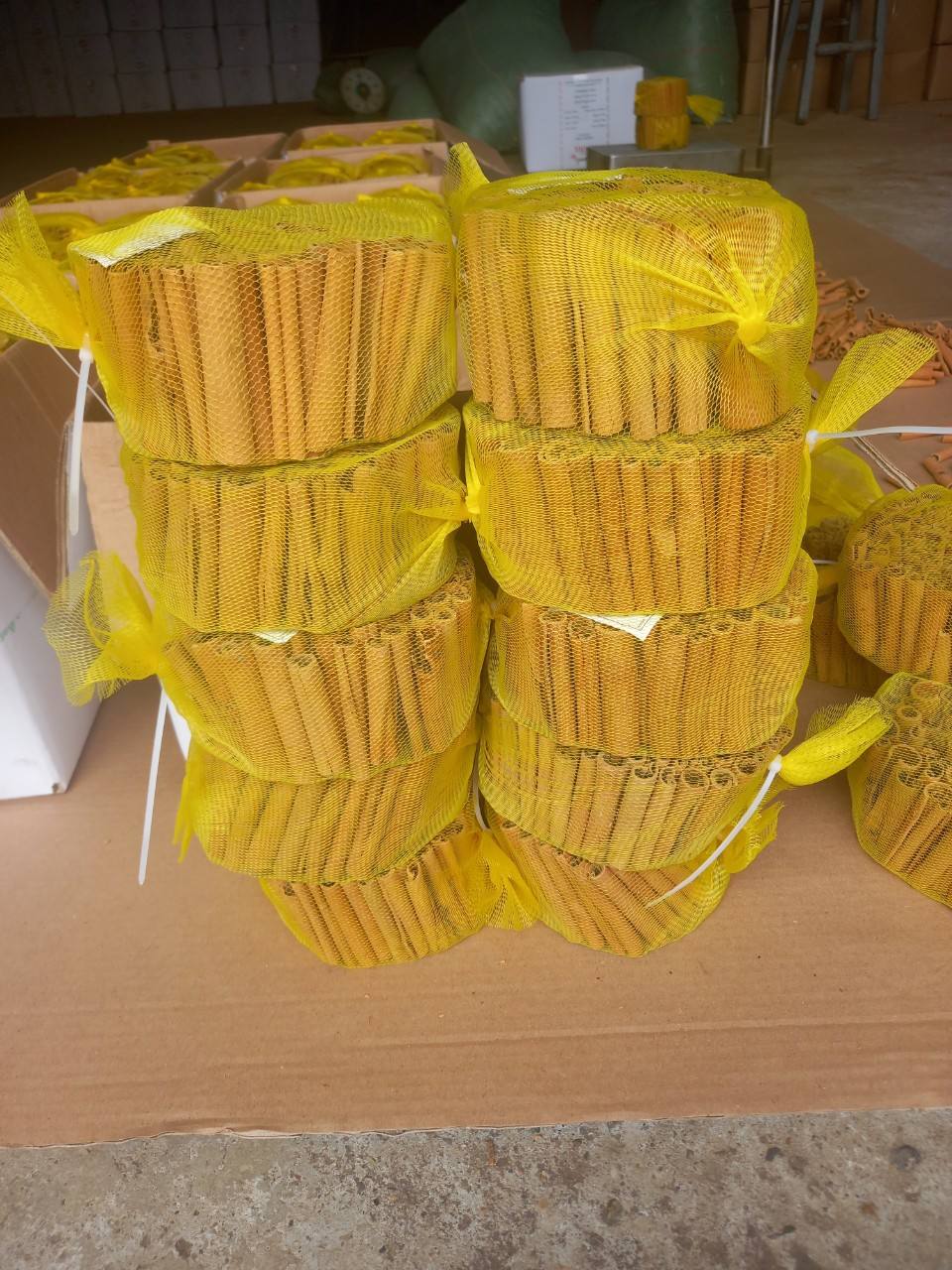 PREMIUM VIETNAMESE CASSIA CINNAMON POWDER & DRY SPICE – SPICY AROMATIC PROFILE | BULK WHOLESALE 4