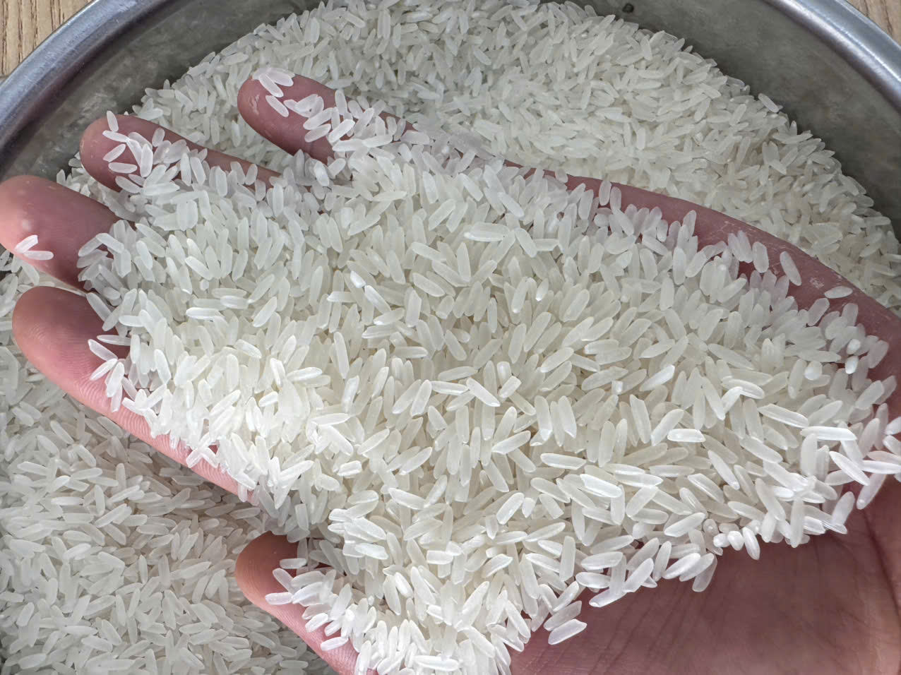 PREMIUM VIETNAMESE OM5451 WHITE RICE – 5% BROKEN – 5KG X 5 EXPORT PACK 3