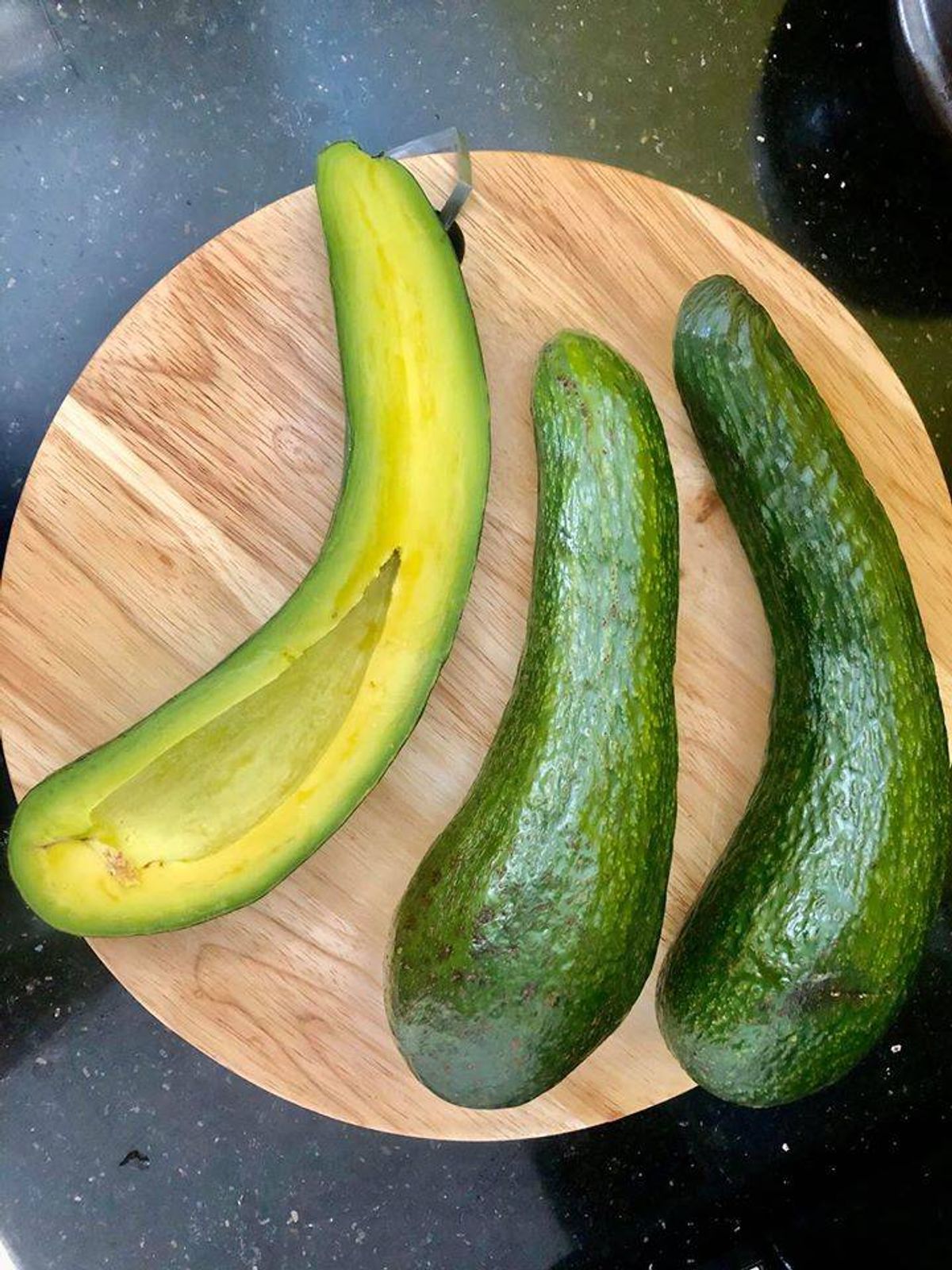 PREMIUM VIETNAMESE BAO LOC AVOCADO – FRESH WHOLE FRUIT – WHOLESALE EXPORT SUPPLY 4