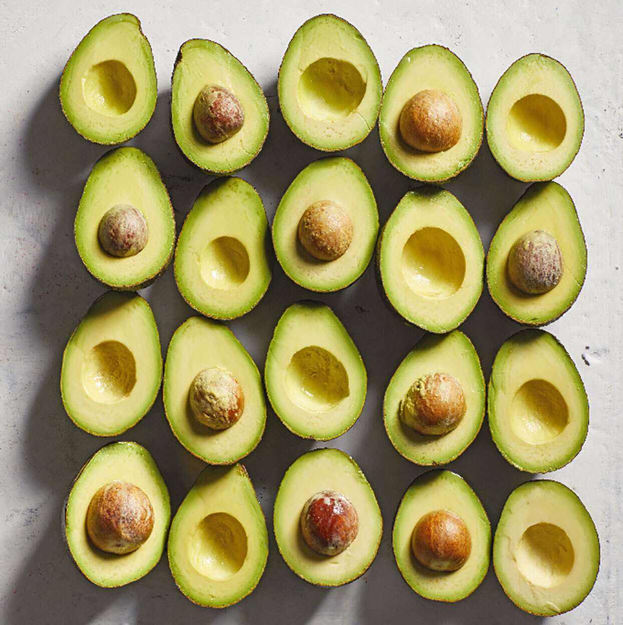 PREMIUM VIETNAMESE TROPICAL FROZEN AVOCADO – IQF DICED, HALVES & PUREE – BULK WHOLESALE EXPORT SUPPLY
