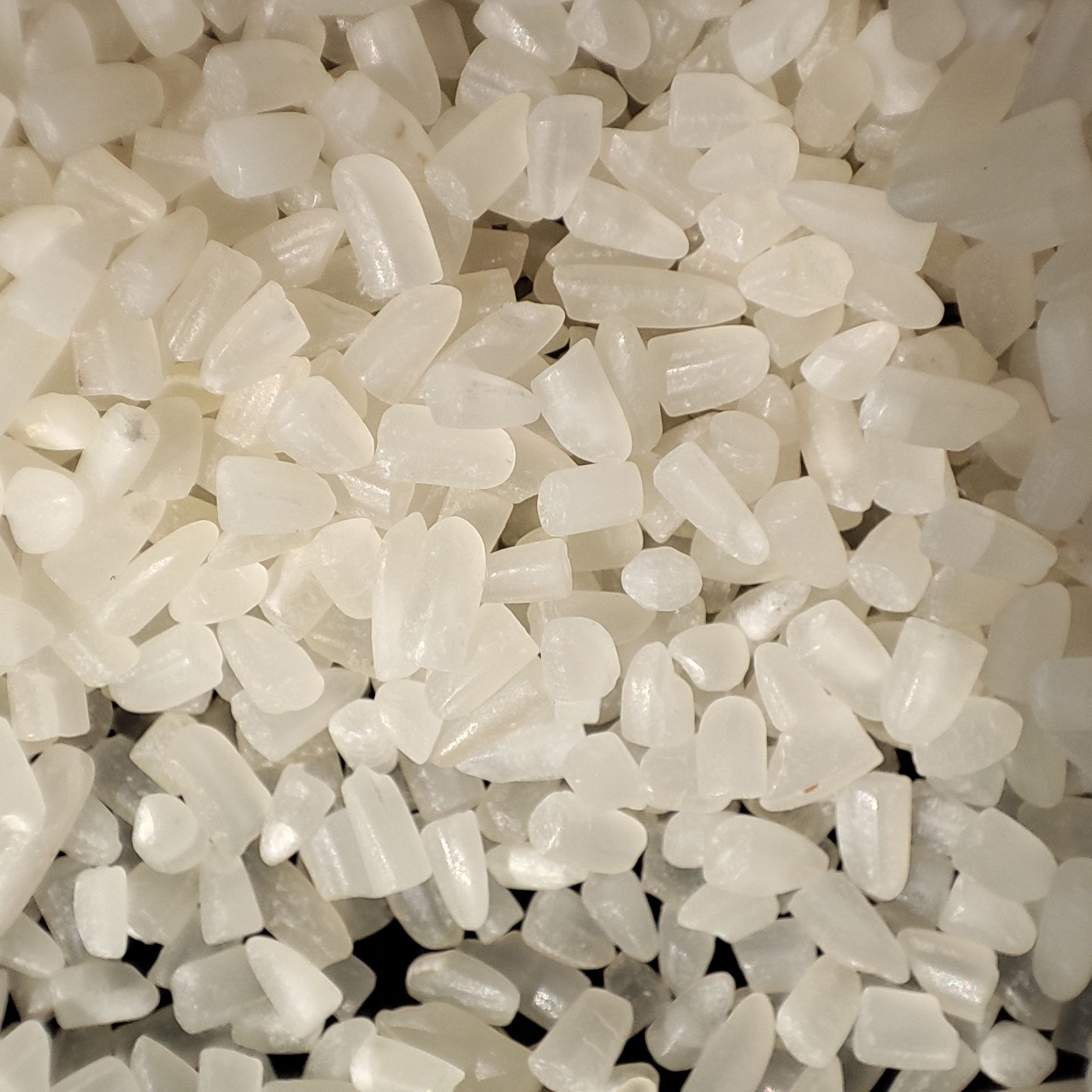 PREMIUM VIETNAMESE 100% WHITE BROKEN RICE – HIGH-QUALITY RAW MATERIAL FOR RICE FLOUR PRODUCTION, WHOLESALE EXPORT SUPPLY