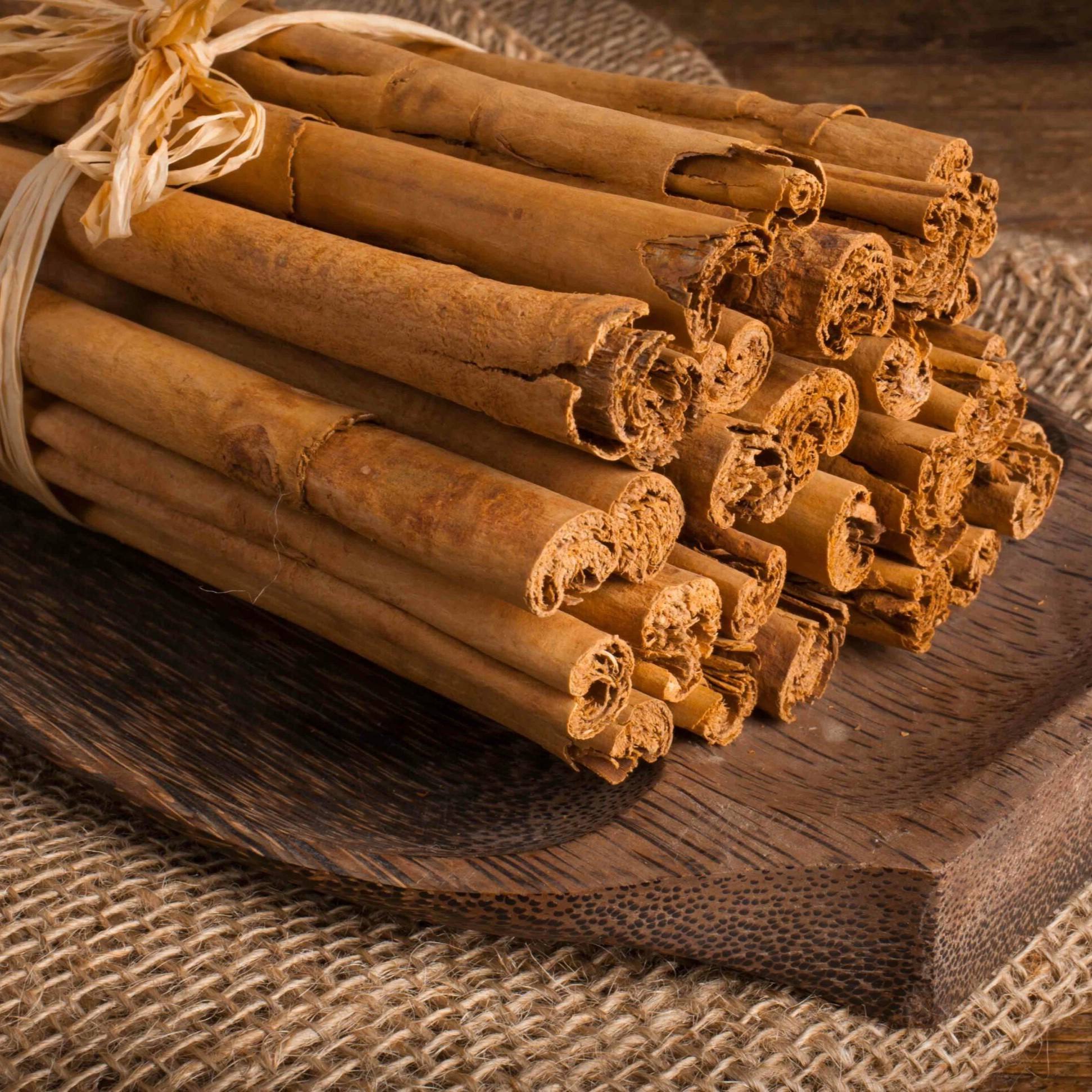 VIETNAMESE DRIED CASSIA CINNAMON BARK – ROLLED CINNAMON QUILLS FOR HERBAL TEA, WHOLESALE EXPORT SUPPLY