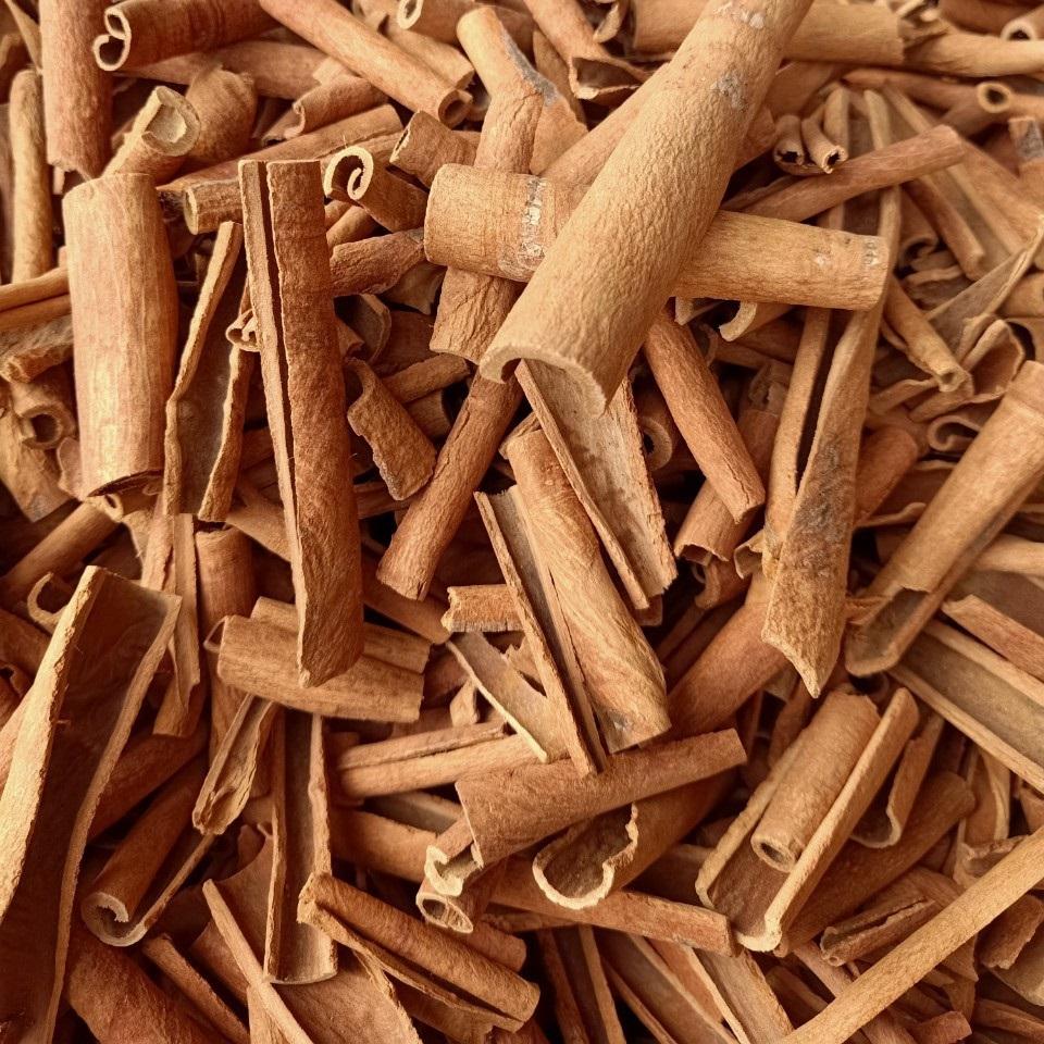 VIETNAMESE DRIED CASSIA CINNAMON BROKEN BARK – SINGLE-INGREDIENT SPICE FOR FOOD PROCESSING 3