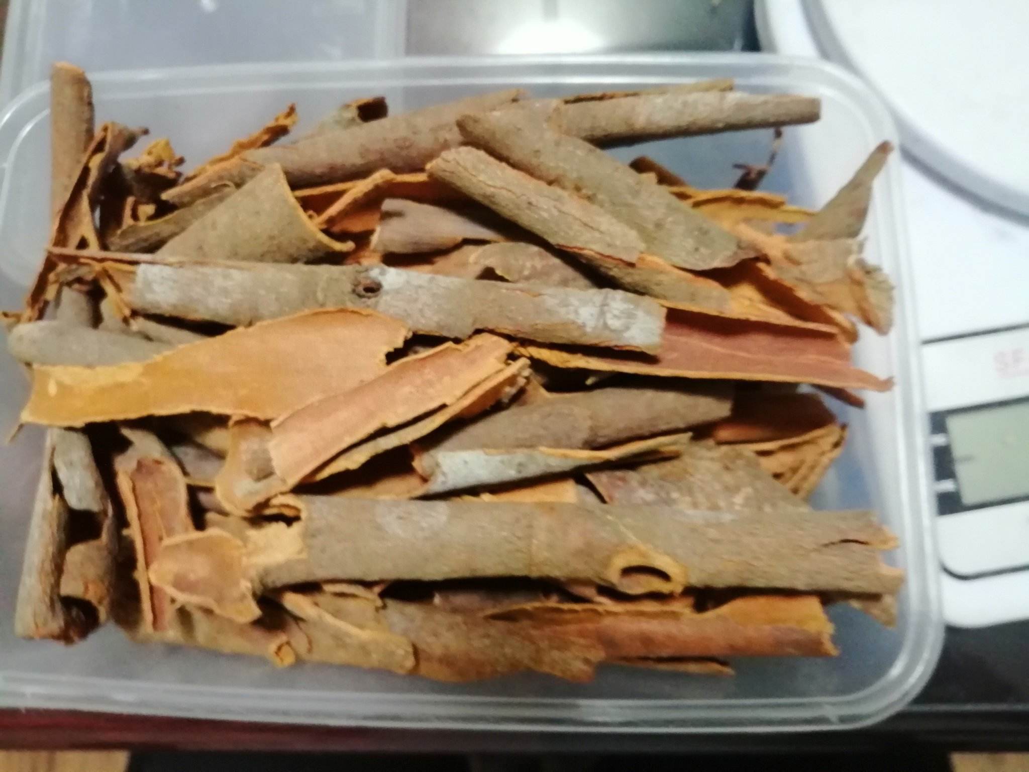 PREMIUM VIETNAMESE CASSIA AD CINNAMON STICKS – 13.5% MOISTURE, ISO-CERTIFIED SUPPLY 3