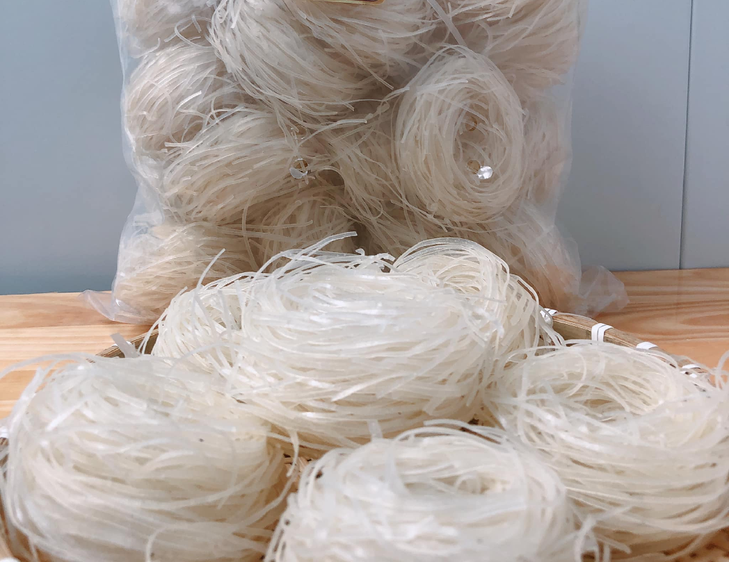 VIETNAMESE NATURAL WHITE RICE PHO NOODLES FOR EXPORT – THIN DRIED RICE NOODLES FOR WHOLESALE SUPPLY 4