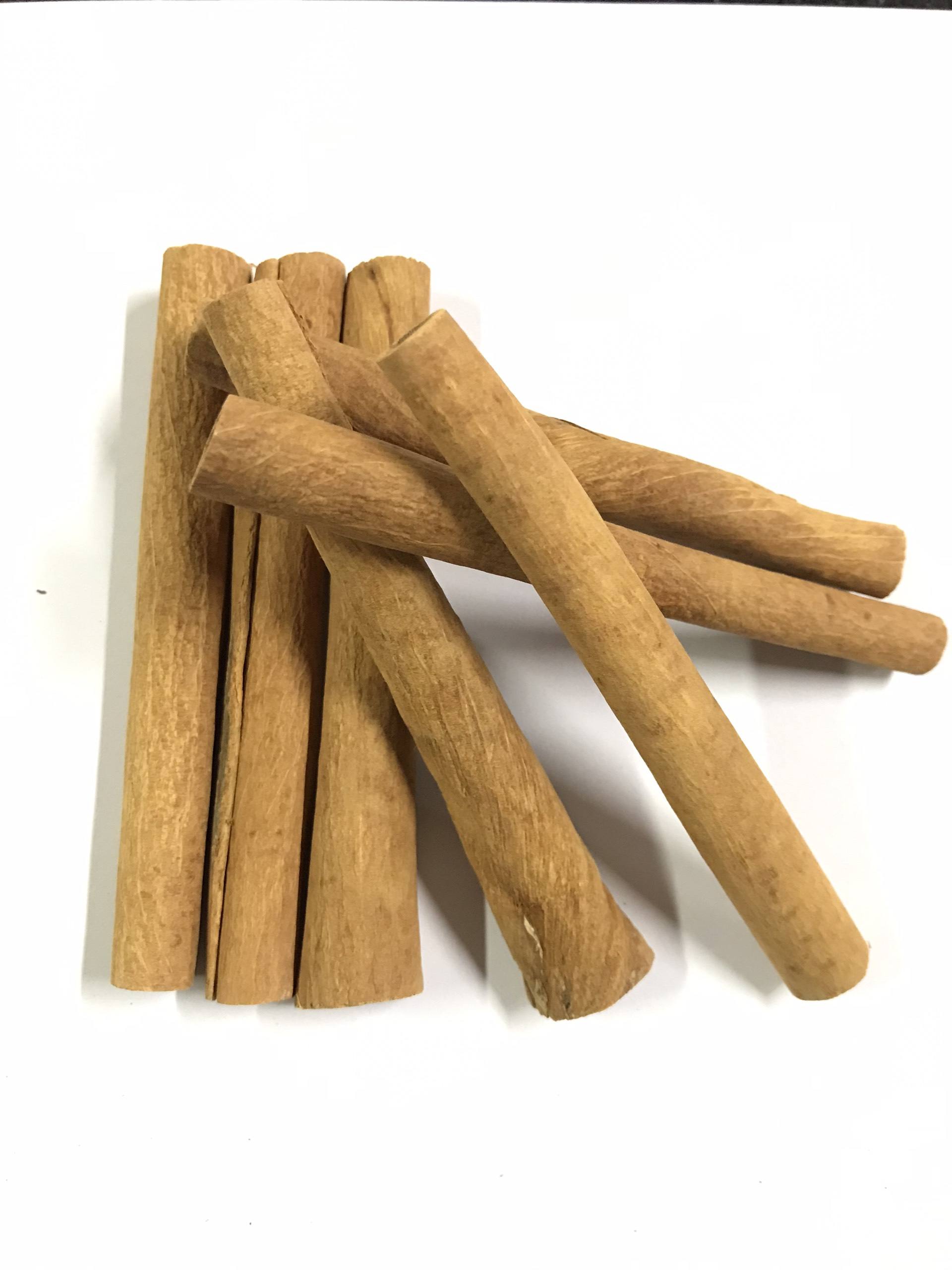 VIETNAMESE DRIED WHOLE CINNAMON STICKS – ROLLED CINNAMON QUILLS FOR EXPORT 4