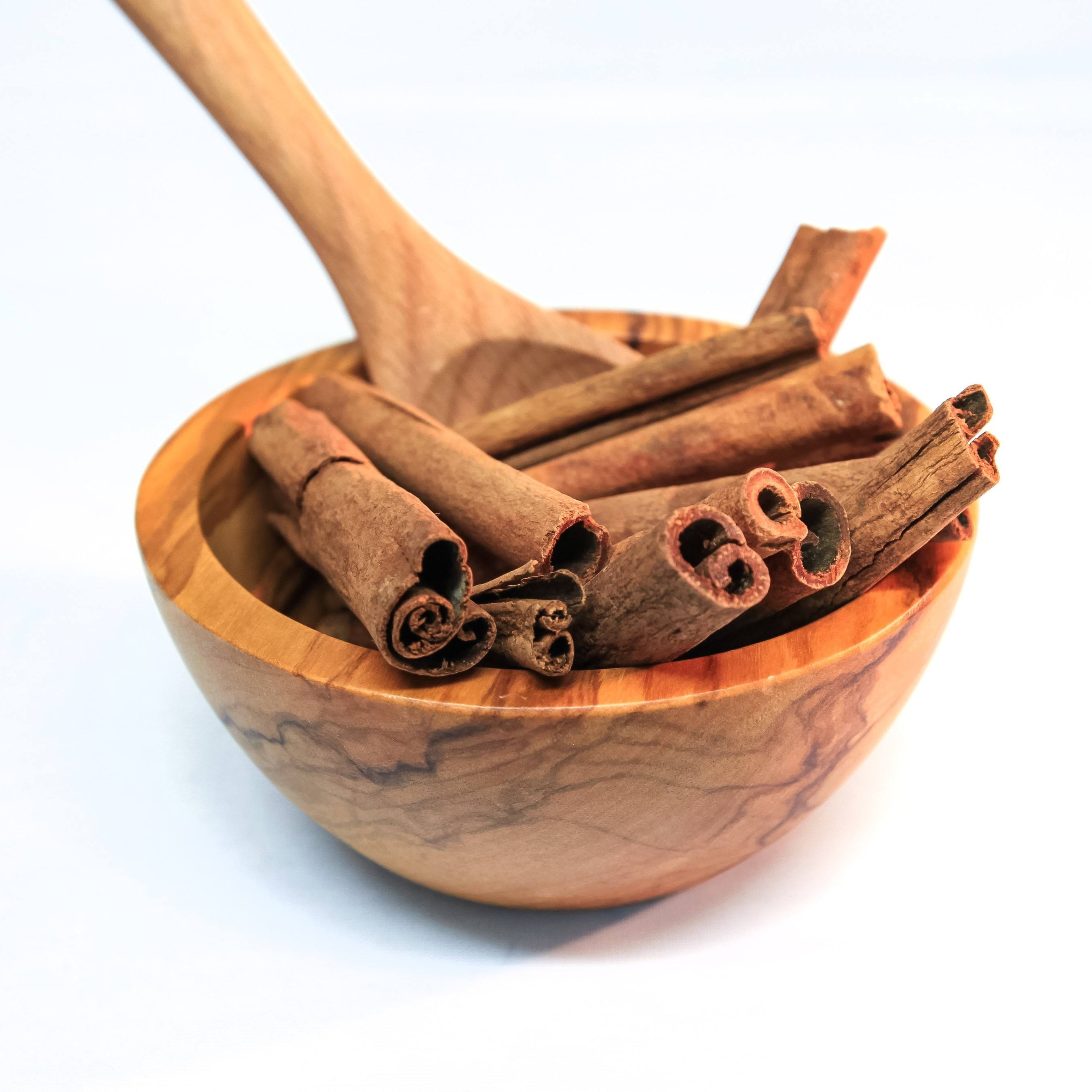 VIETNAMESE DRIED CASSIA CINNAMON STICKS FOR EXPORT – WHOLE ROLLED SPICE FOR COOKING AND HERBAL RECIPES