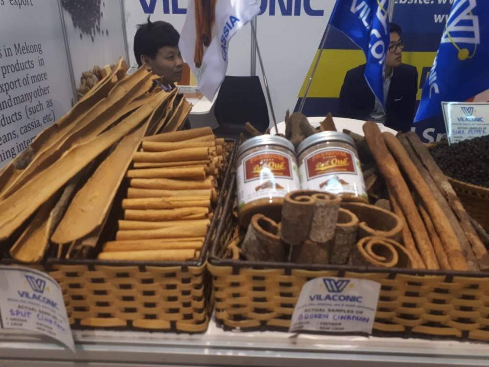 VIETNAMESE CASSIA CINNAMON STICKS FOR EXPORT – 6CM AND 8CM DRIED BARK, HIGH-GRADE RAW SPICE 4