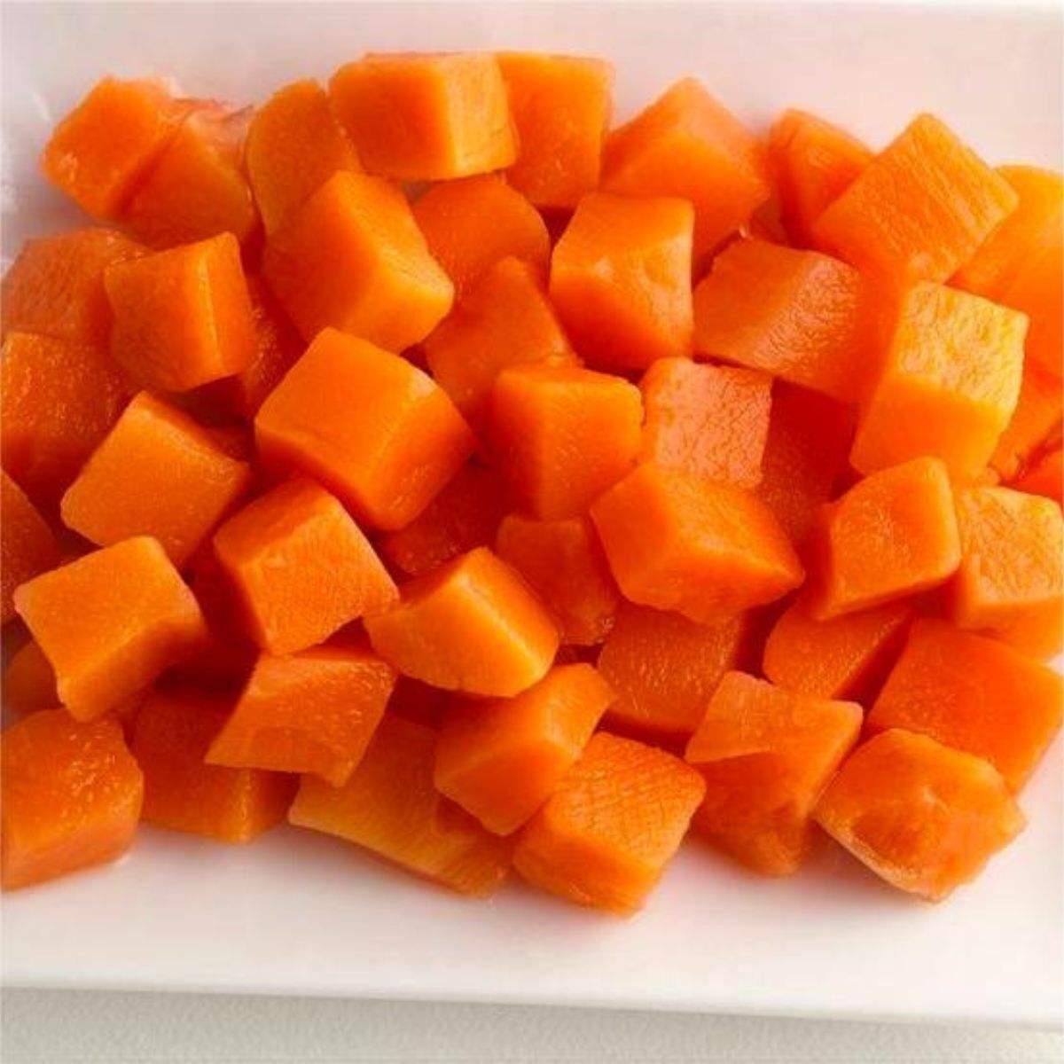 VIETNAMESE RED PAPAYA CUBES FOR EXPORT – FRESH TROPICAL FRUIT WHOLESALE SUPPLY 3