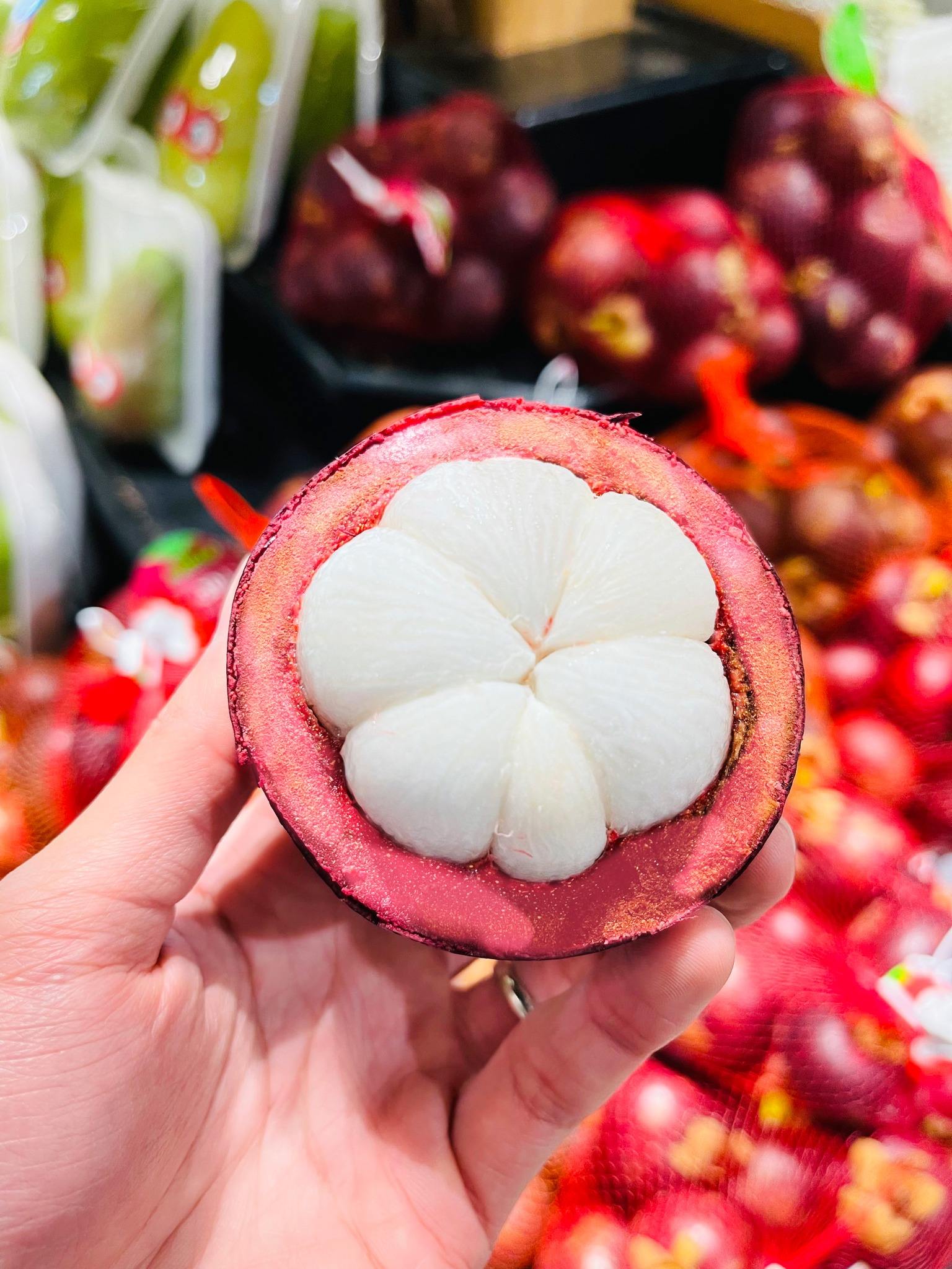 TOP-GRADE VIETNAMESE FRESH MANGOSTEEN FOR EXPORT – SWEET, REFRESHING TROPICAL FRUIT FOR WHOLESALE MARKETS 2