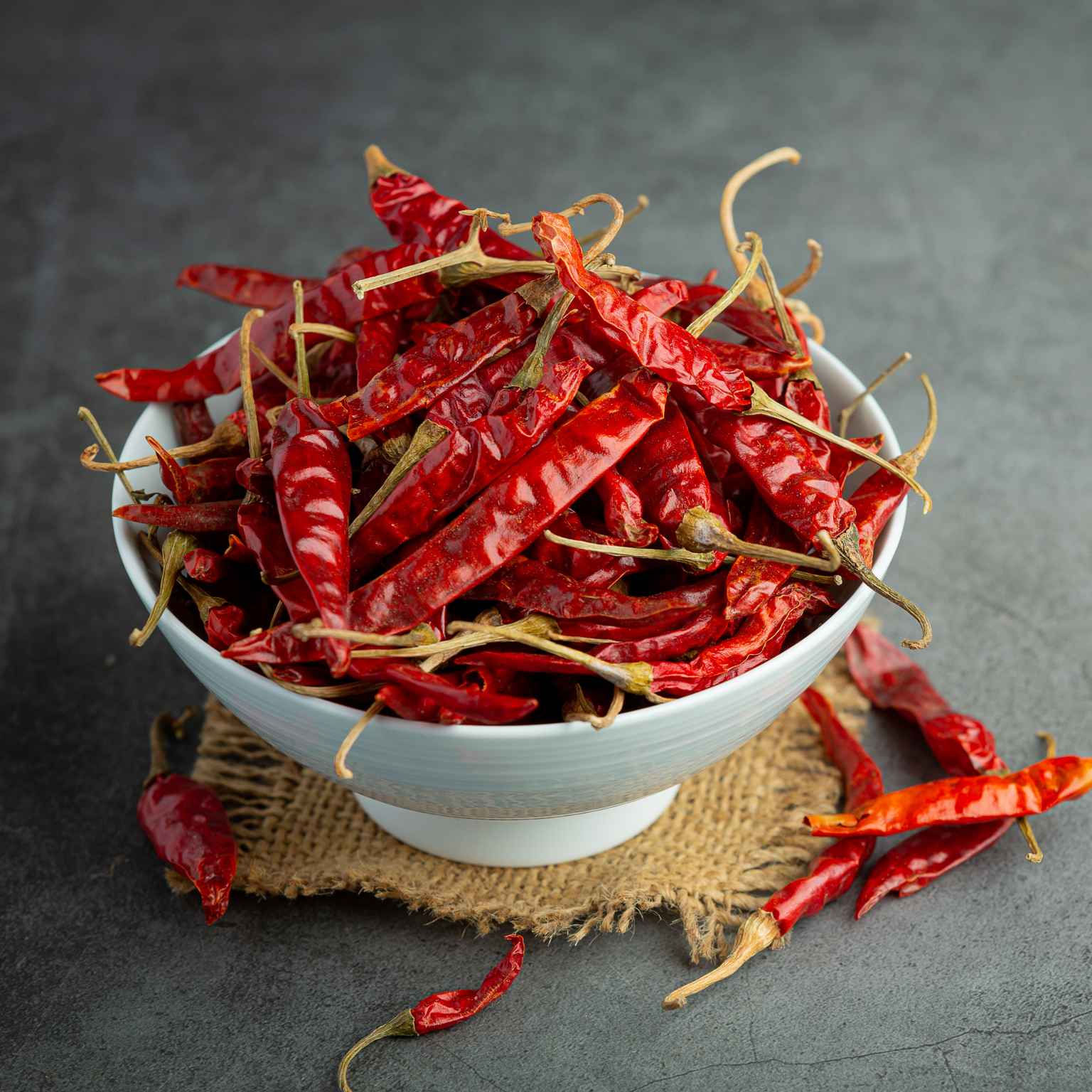 PREMIUM VIETNAMESE PURE DRIED RED CHILI POWDER – HIGH-QUALITY SPICY SEASONING INGREDIENT FOR EXPORT