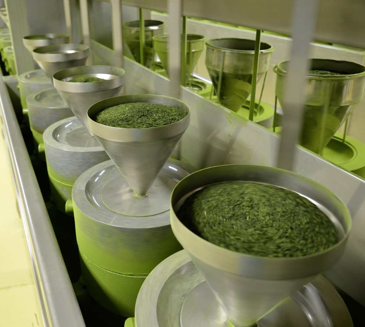 PREMIUM VIETNAMESE ORGANIC MATCHA GREEN TEA POWDER – EXPORT GRADE, NATURAL GREEN TEA, BULK WHOLESALE SUPPLIER