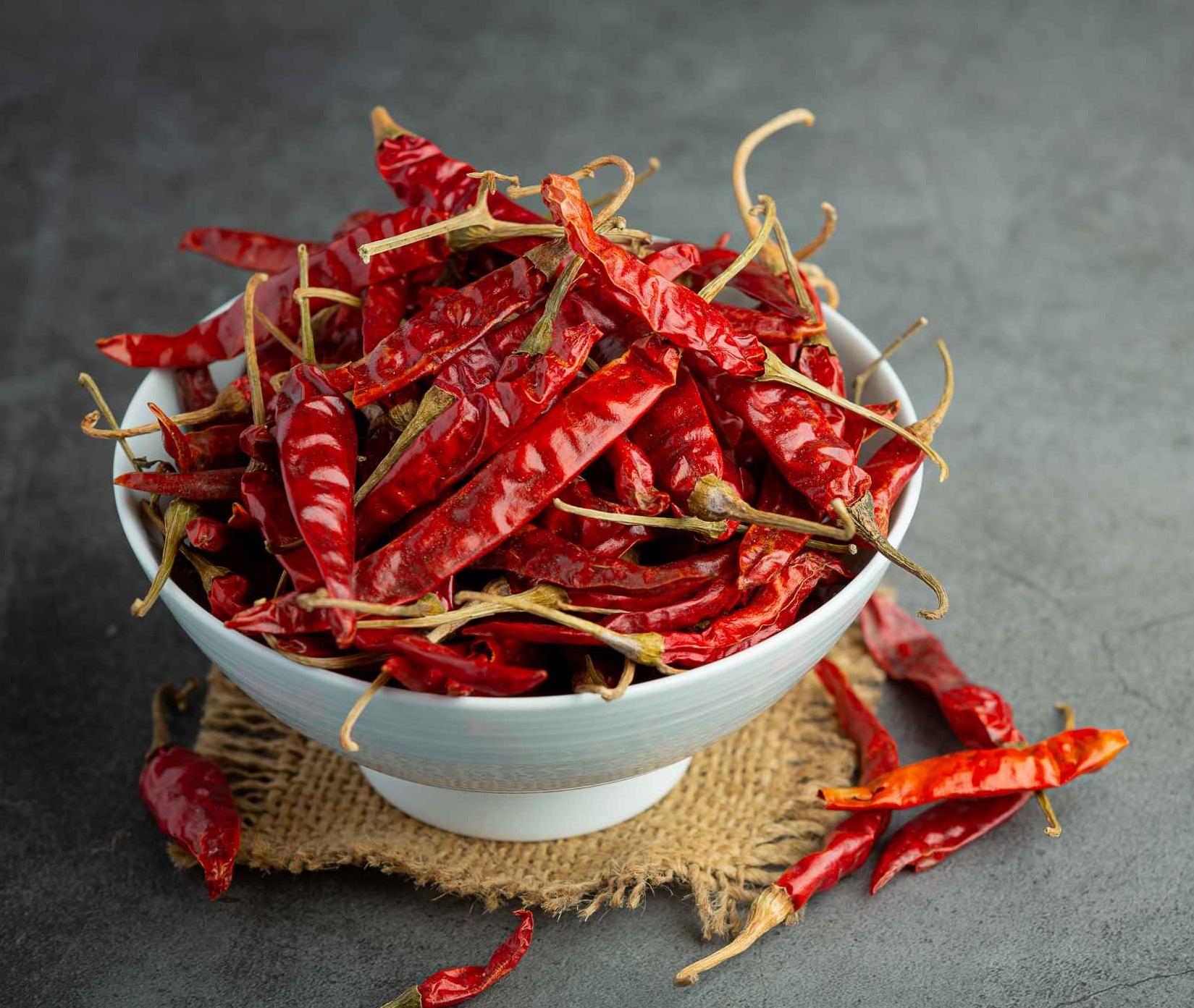 PREMIUM VIETNAMESE DRIED CHILI PEPPERS – NATURAL SPICY AGRICULTURAL PRODUCT, BULK WHOLESALE & EXPORT SUPPLIER 4
