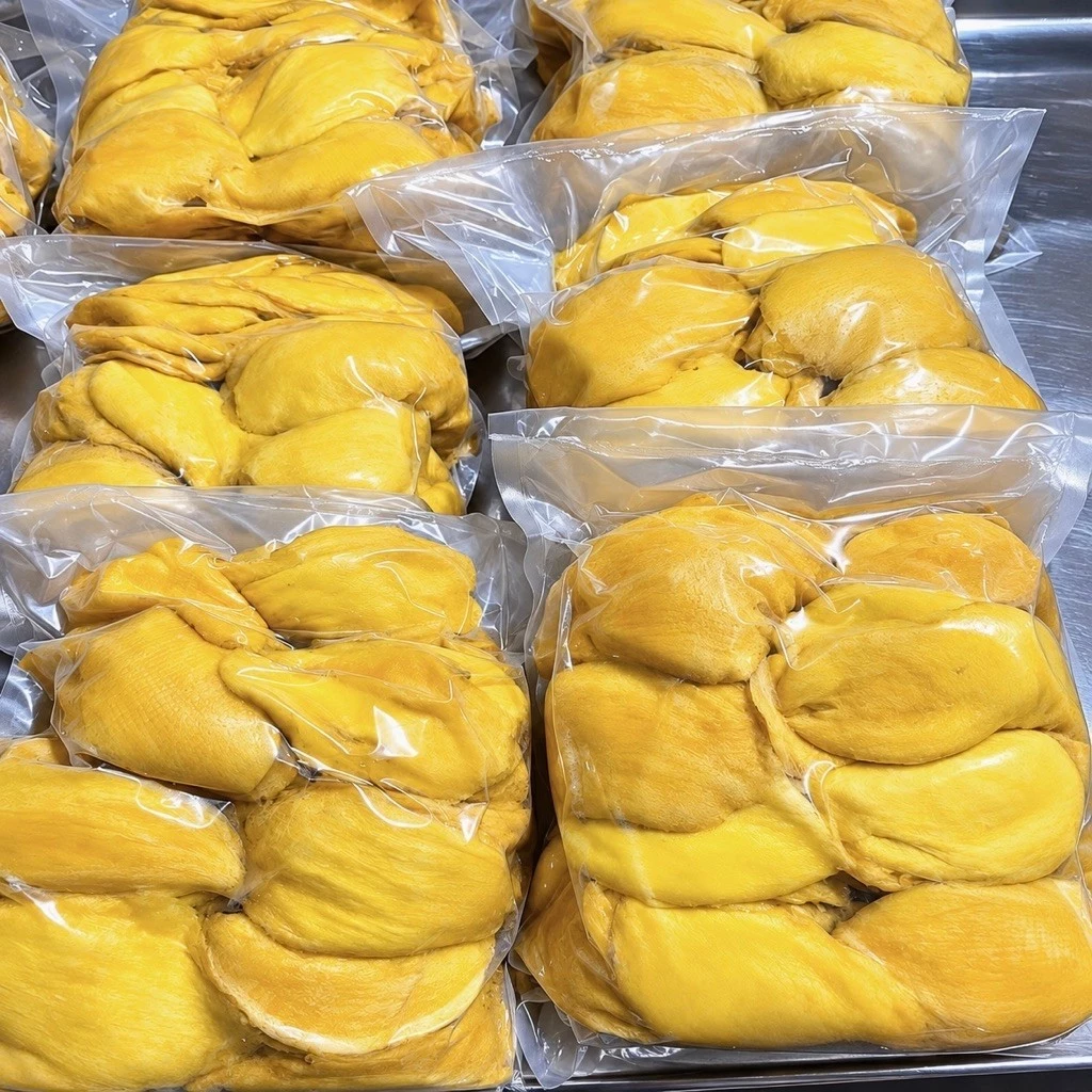 VIETNAMESE SOFT DRIED MANGO WITH CHILI SALT – LESS SWEET FRUIT SNACK 3