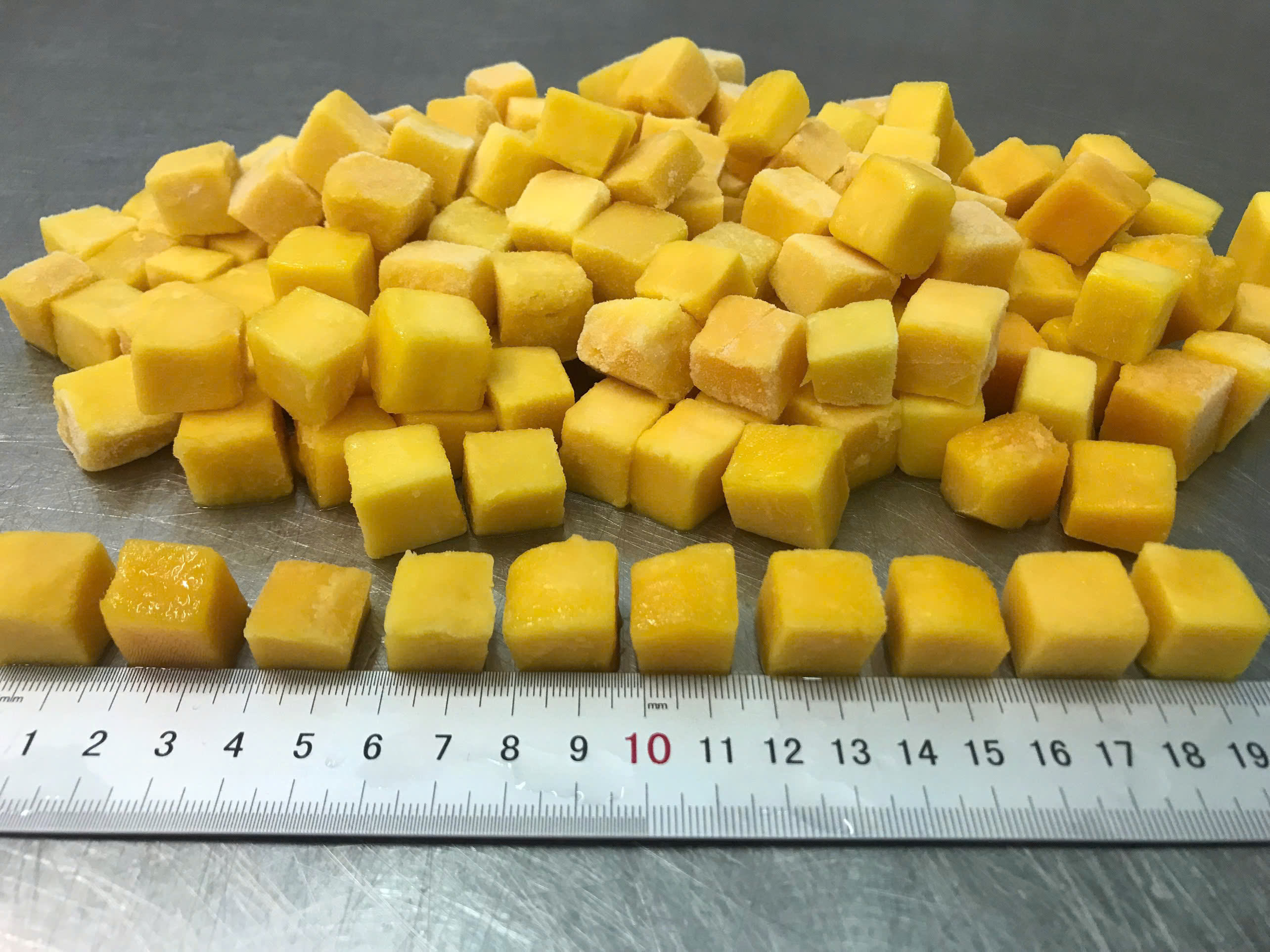 VIETNAMESE IQF WHOLE FROZEN MANGO – 10KG BULK PACK, VACUUM PACKAGING AVAILABLE 2