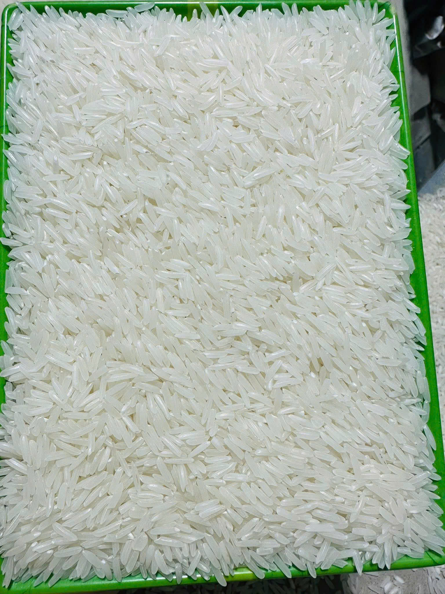 VIETNAMESE ST25 PREMIUM FRAGRANT WHITE RICE – LONG GRAIN, AGED FOR 24 MONTHS 4