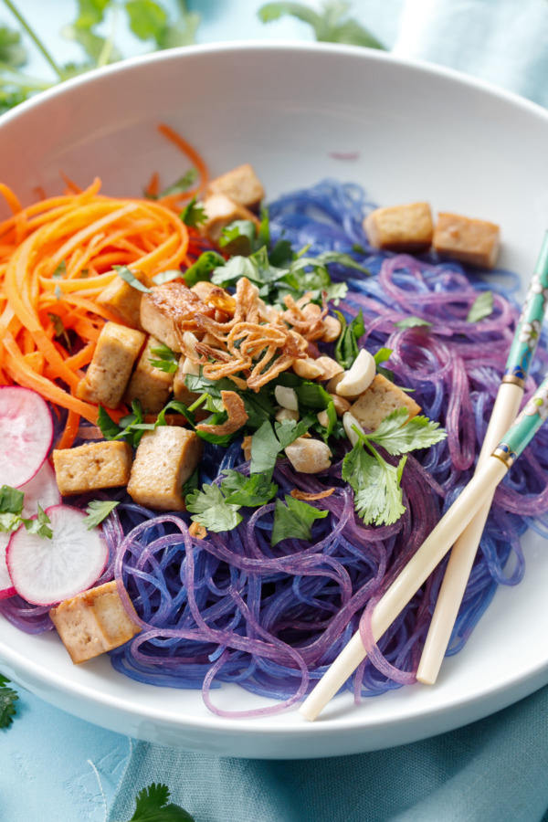 VIETNAMESE HANDMADE RICE NOODLES – PLANT-COLORED, VEGETARIAN-STYLE, BULK EXPORT SUPPLY 2