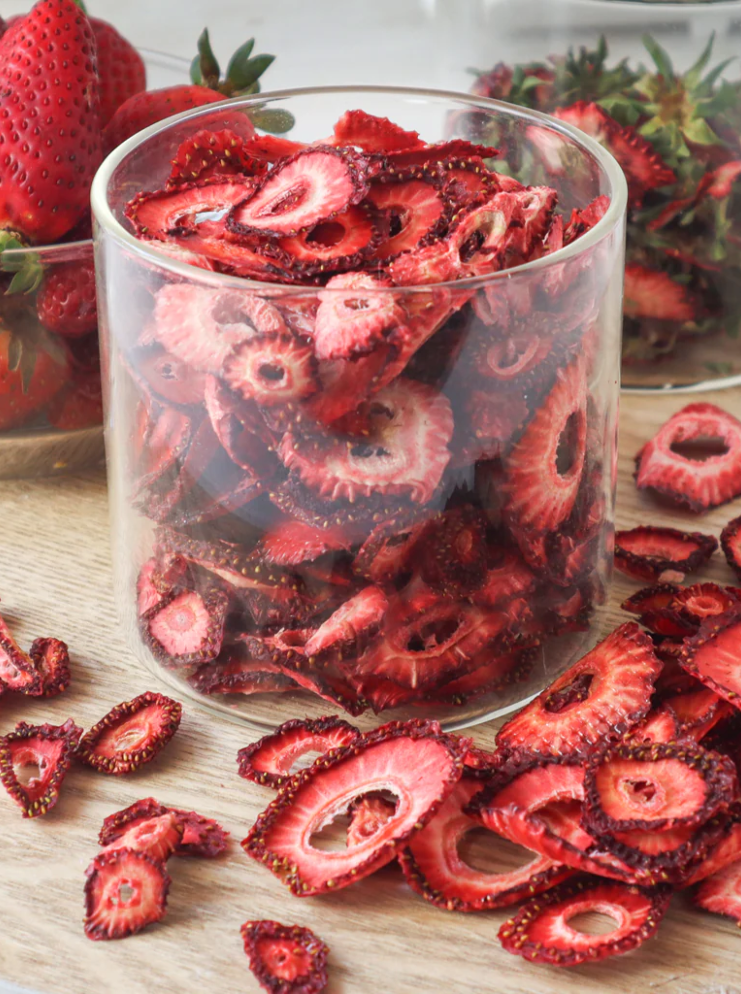PREMIUM VIETNAMESE DRIED STRAWBERRIES – NATURAL FRUIT EXPORT WITH NO ADDED ADDITIVES 4