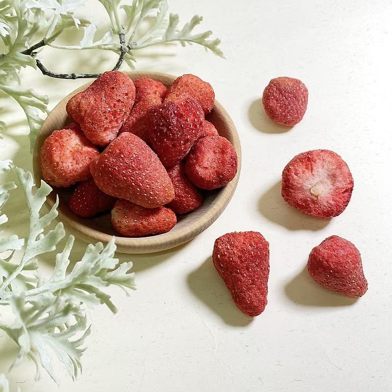 PREMIUM VIETNAMESE FREEZE-DRIED STRAWBERRY SNACKS – WHOLESALE EXPORT FROM VIETNAM 4