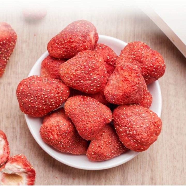 PREMIUM VIETNAMESE FREEZE-DRIED STRAWBERRY SLICES – BULK WHOLESALE EXPORT 4