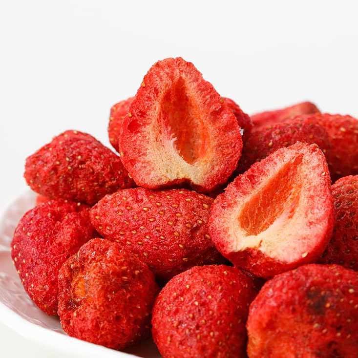 PREMIUM VIETNAMESE CRISPY DRIED STRAWBERRIES – WHOLESALE FRUIT SNACKS FOR INTERNATIONAL EXPORT 2