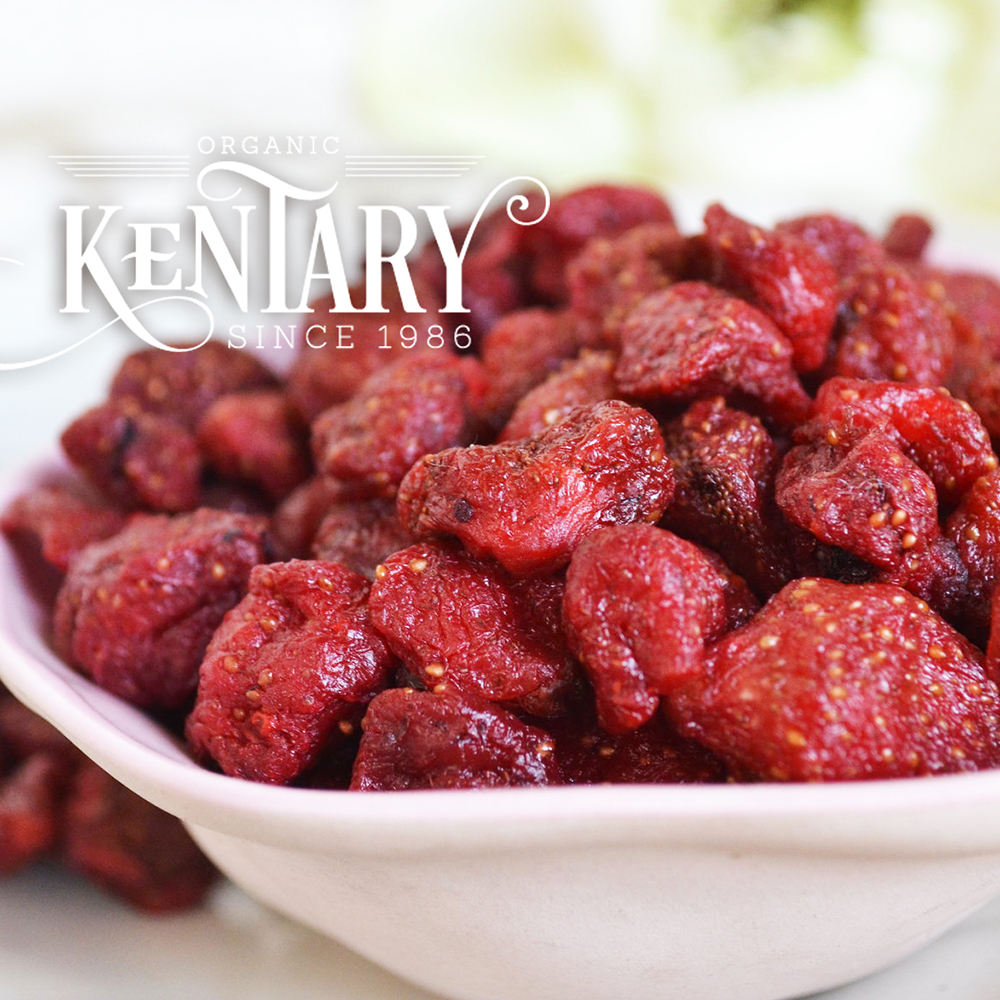 PREMIUM VIETNAMESE SOFT DRIED STRAWBERRIES – WHOLE AND SLICED FRUIT SNACKS FOR BULK WHOLESALE EXPORT 4