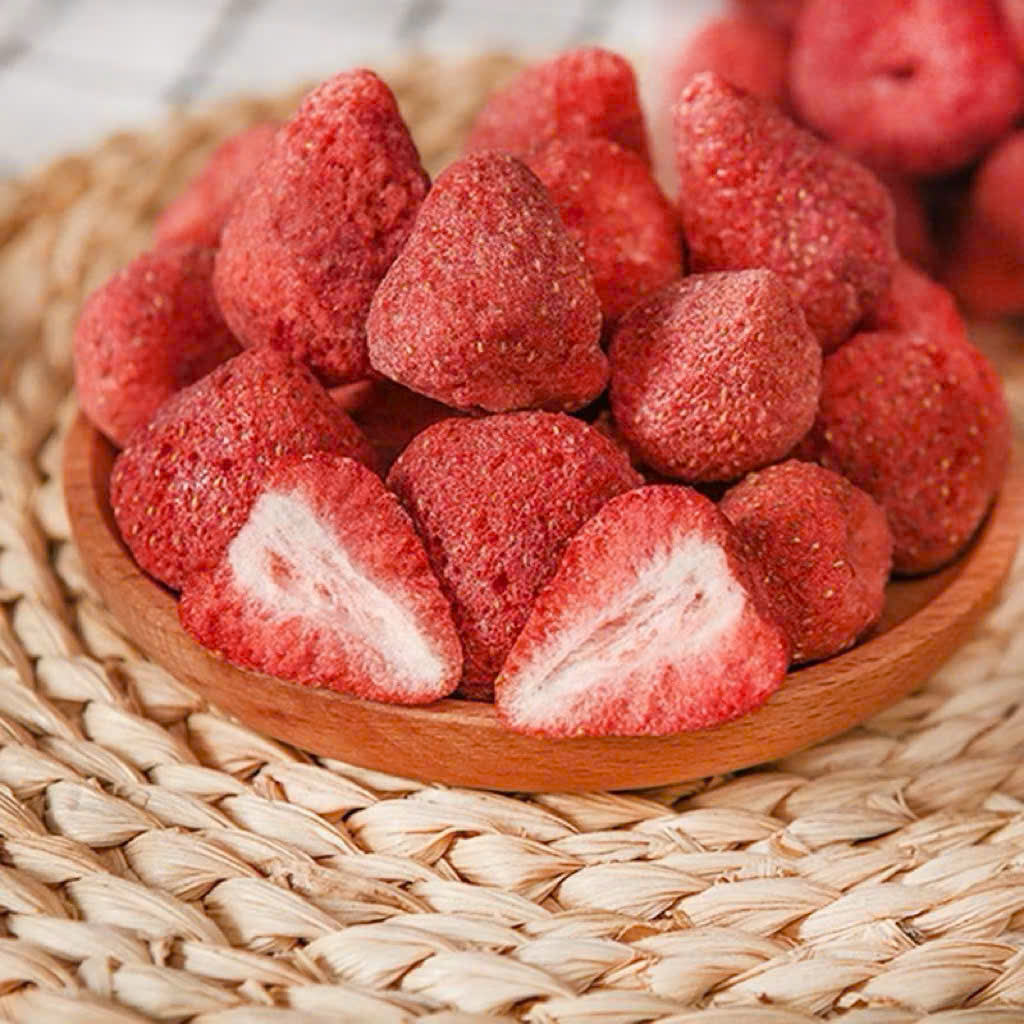 PREMIUM VIETNAMESE FREEZE-DRIED STRAWBERRY POWDER – FRUIT INGREDIENT FOR NUTRITION BARS, FOOD FORMULATIONS AND VACUUM PACKAGING