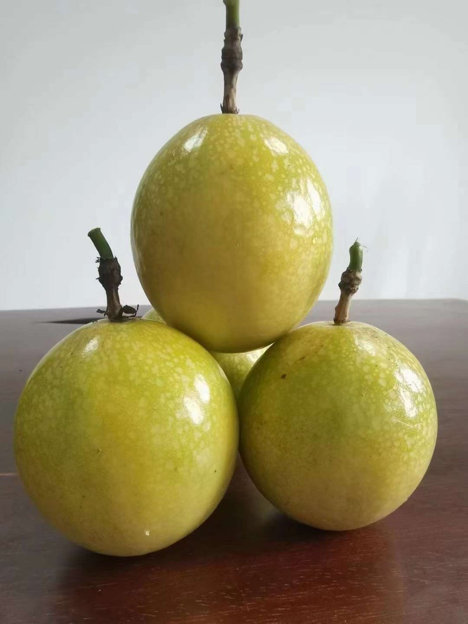 PREMIUM VIETNAMESE YELLOW PASSION FRUIT – FRESH TROPICAL FRUIT FOR WHOLESALE AND EXPORT 3