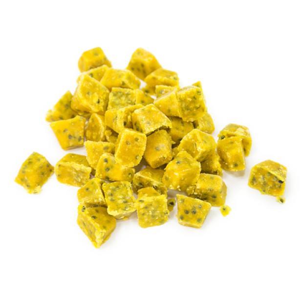 PREMIUM VIETNAMESE IQF FROZEN PASSION FRUIT – 100% NATURAL FRUIT FOR JUICE PRODUCTION, YEAR-ROUND BULK EXPORT SUPPLY