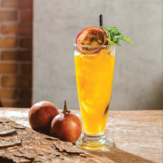 PREMIUM VIETNAMESE TROPICAL PASSION FRUIT JUICE 330ML – LOW-CARB BEVERAGE, 24 ALUMINUM CANS PER CASE, OEM/ODM EXPORT 3